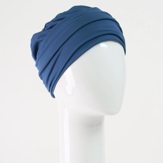 Bonnet twist en bambou bleu capitaine Sibelle sur fond blanc