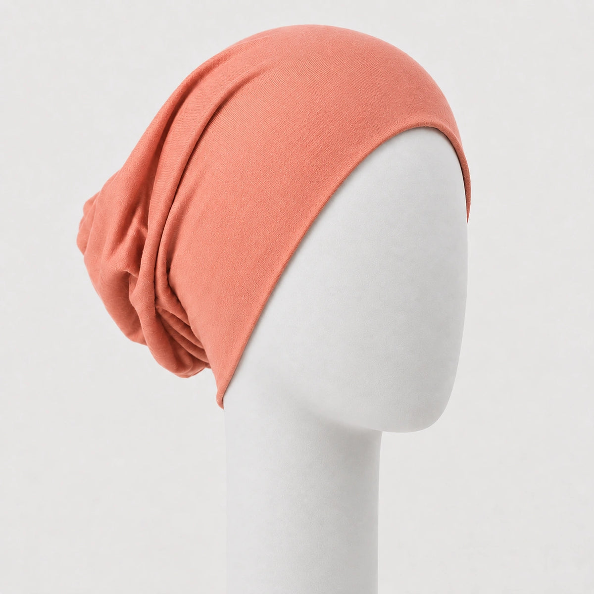 Bonnet chimio classique en bambou corail Sibelle sur fond blanc