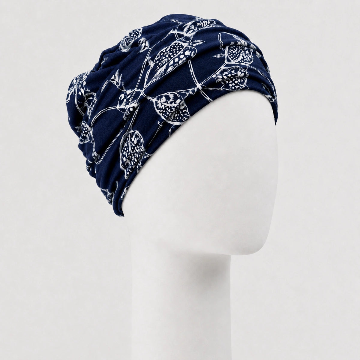 Bonnet twist brazil bleu Sibelle sur fond blanc 