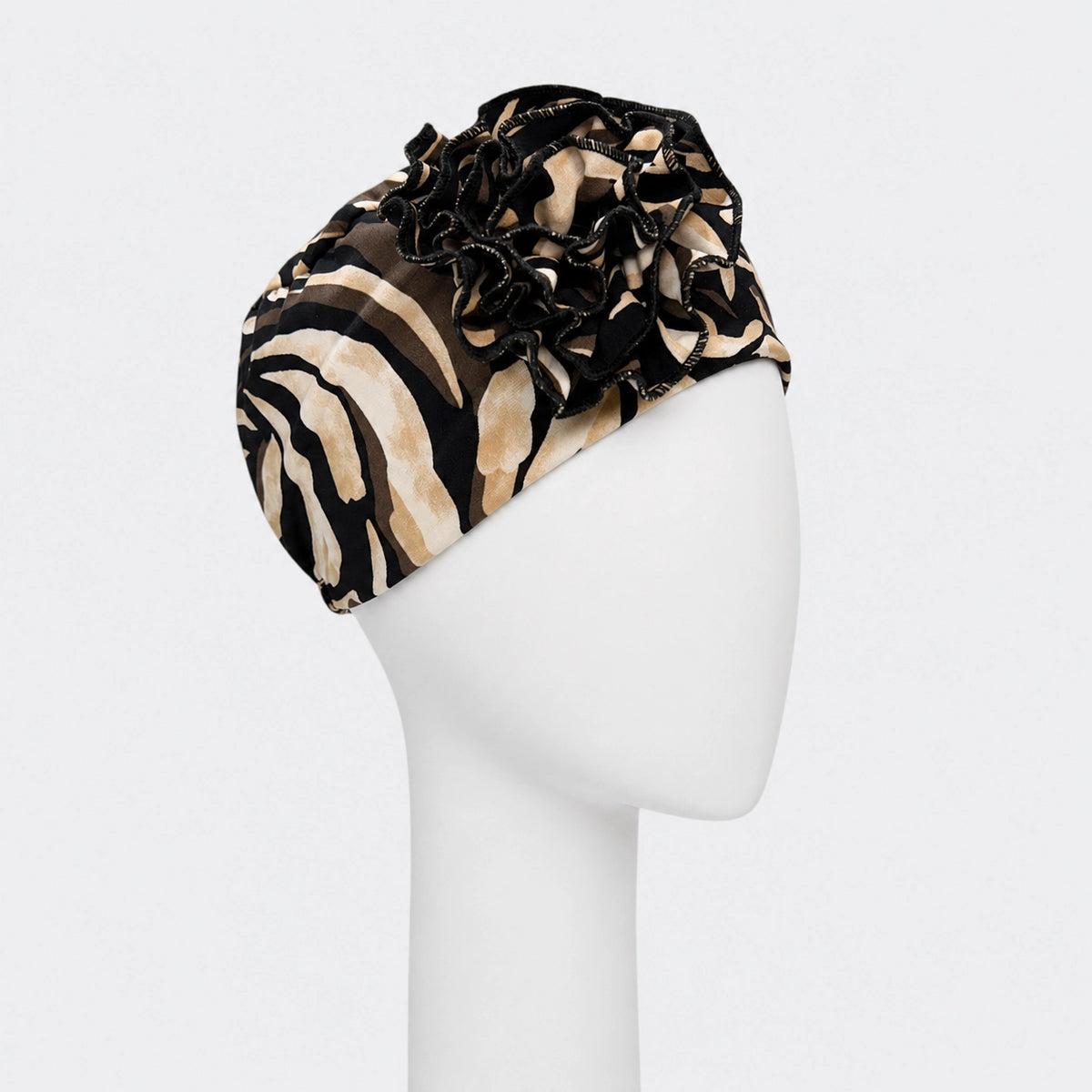Bonnet flora Sibelle brazil noir sur fond blanc