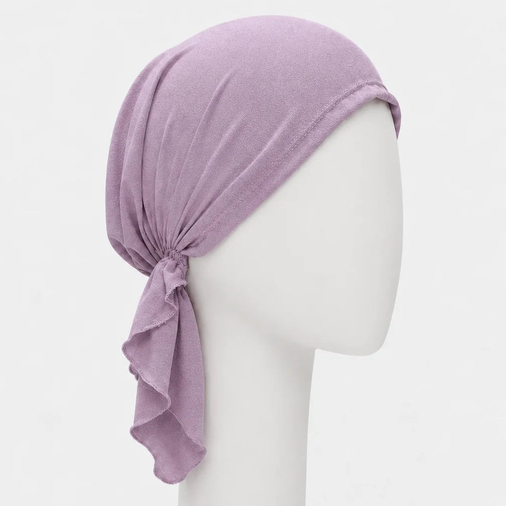 Foulard prénoué en chiffon lavande Sibelle sur fond blanc