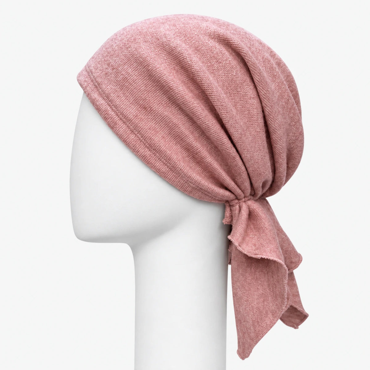 Foulard prénoué en tricot rose Sibelle. Vue 90 degré gauche sur fond blanc
