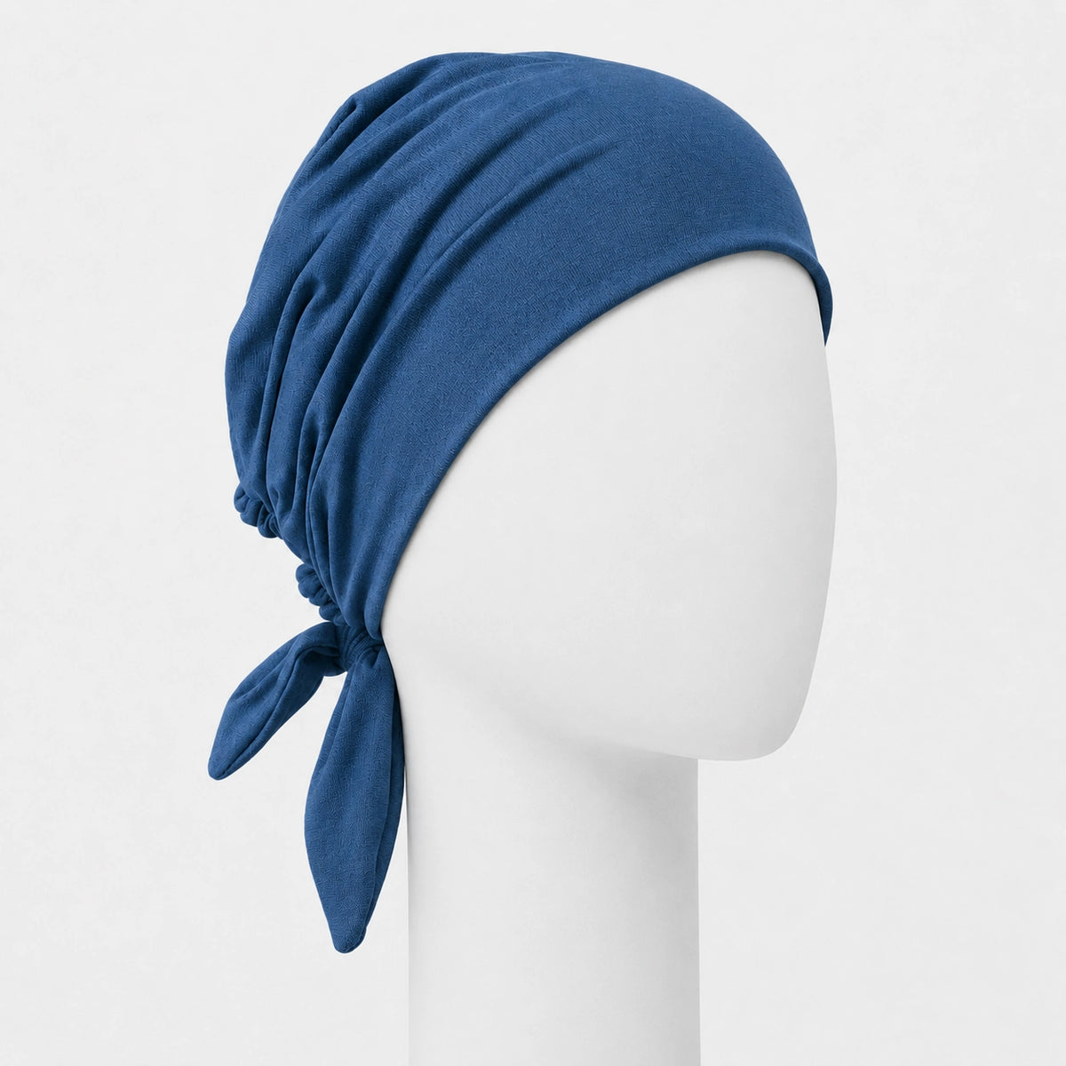 Foulard rétro en bambou bleu capitaine sur fond blanc